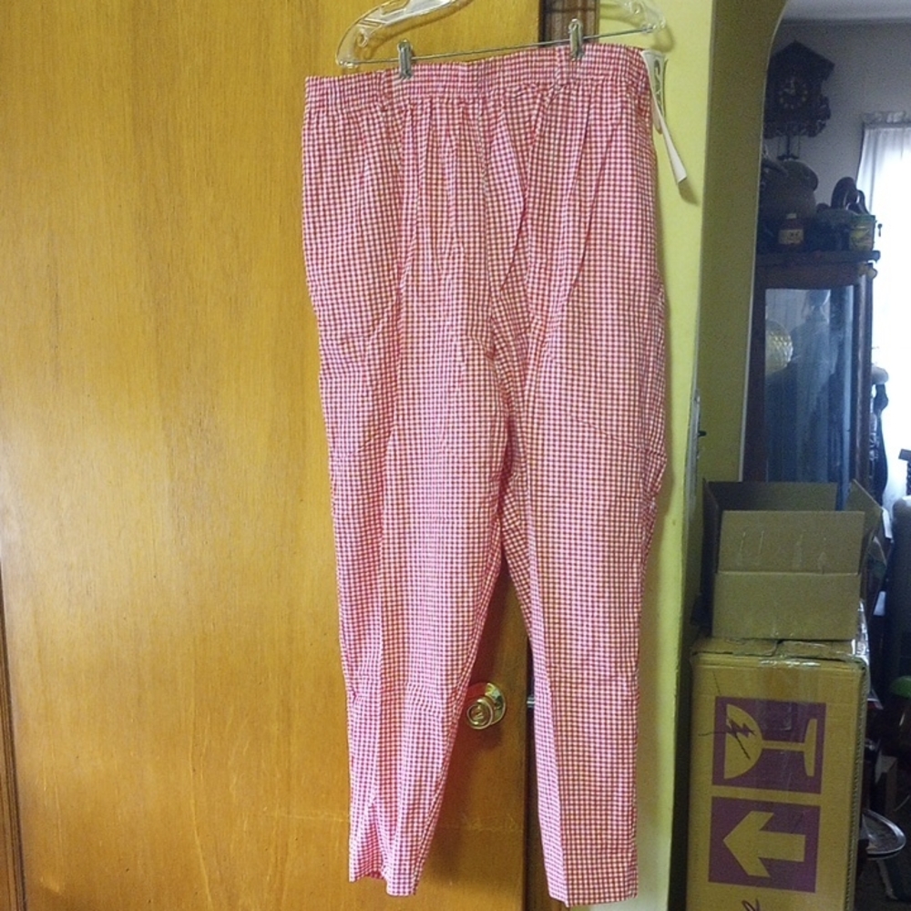 NWT Catalina Woman 24W Red & White Check Cotton Pants w/ Pockets & Elastic Waist